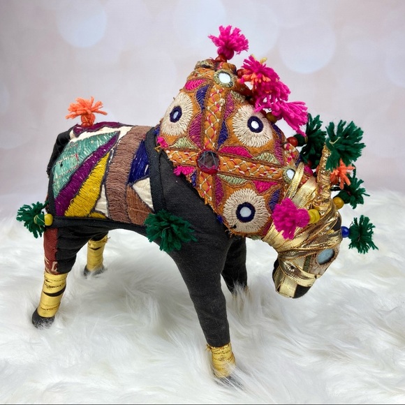 VINTAGE Authentic Handmade Fabric Art Ox Bull Decorative Animal India Global